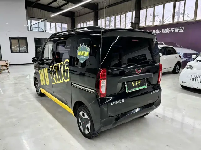 Wuling Zhiguang NEV — Фото автомобиля 6