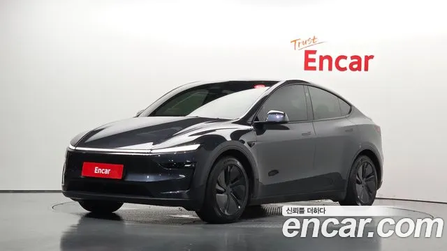 Фотография автомобиля — Tesla Model Y