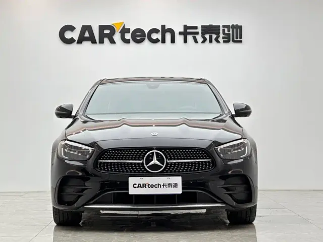 Mercedes-Benz E-Class — Фото автомобиля 7