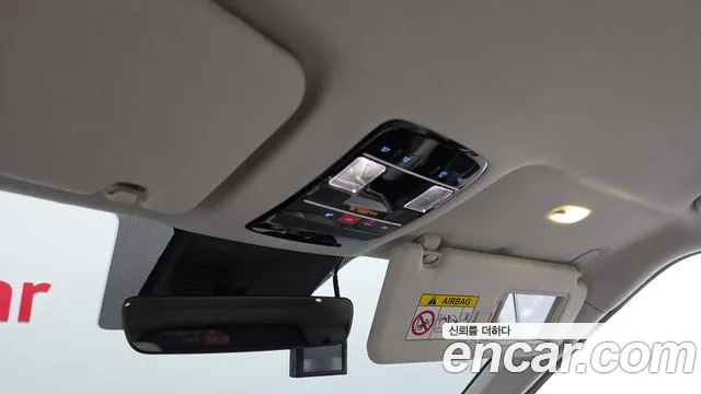 Hyundai Santafe — Фото автомобиля 15