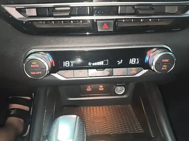 Nissan Teana — Фото автомобиля 12