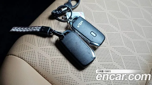 Kia Carnival Generation 4 — Фото автомобиля 18