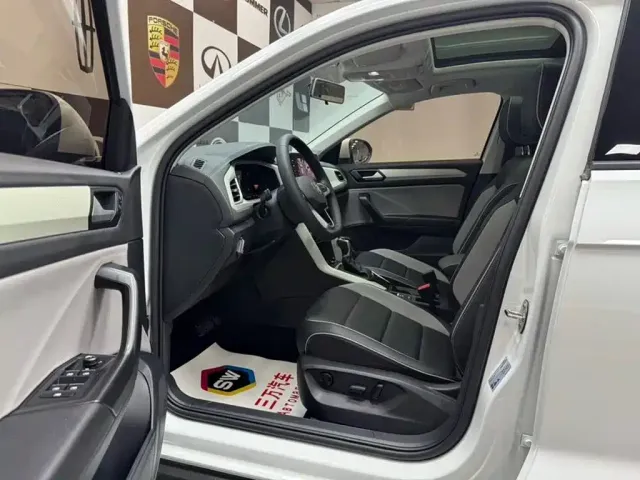 Volkswagen Volkswagen T-ROC 2023 280TSI DSG 2WD Time Edition — Фото автомобиля 7