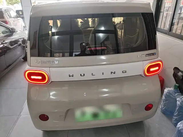 Wuling Hongguang Mini EV — Фото автомобиля 5