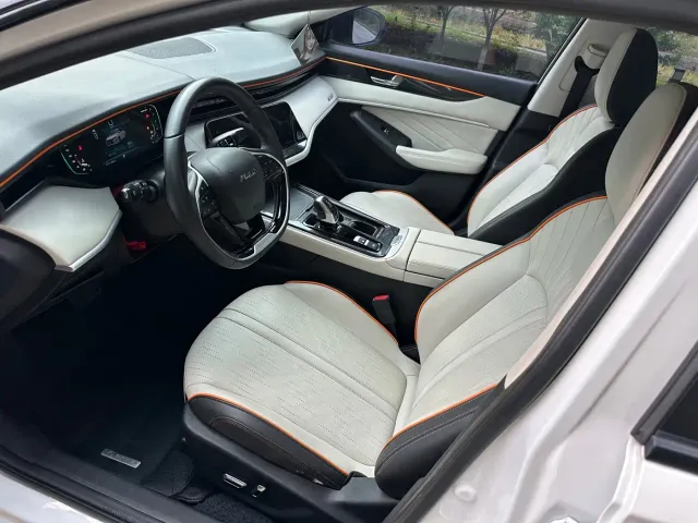 Dongfeng Yixuan MAX — Фото автомобиля 5