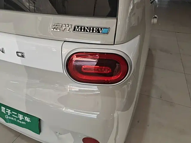 Wuling Hongguang Mini EV — Фото автомобиля 7