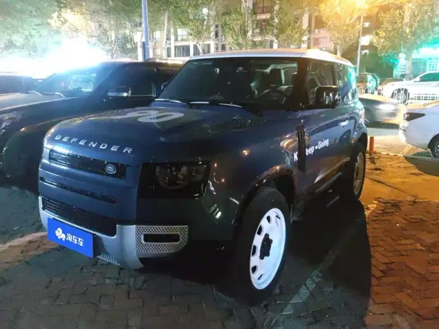 Фотография автомобиля — Land Rover Defender