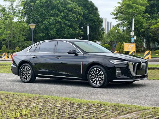 Hongqi H5 — Фото автомобиля 3