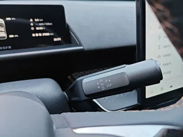Toyota BoZhi 3X — Фото автомобиля 10