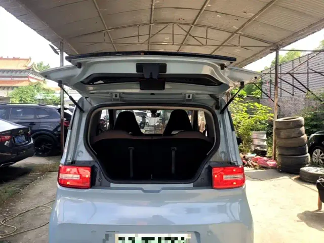 Wuling Hongguang Mini EV — Фото автомобиля 18