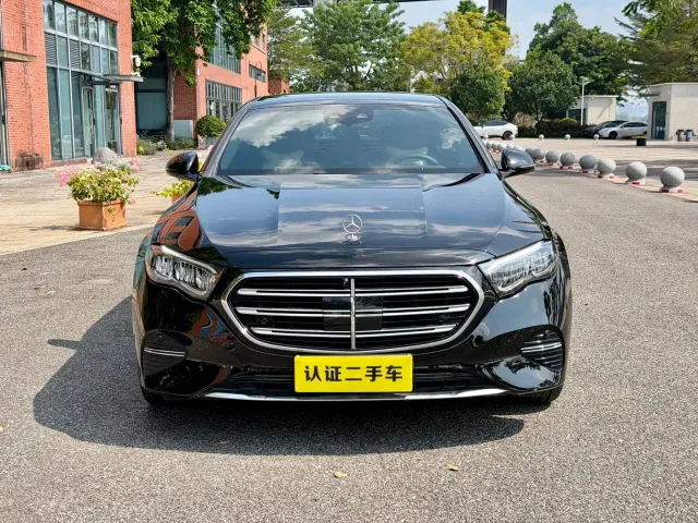 Mercedes-Benz E-Class — Фото автомобиля 8