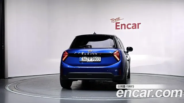 MINI Cooper 4th Gen — Фото автомобиля 4