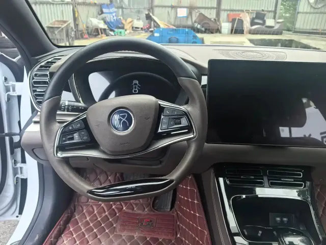 BYD Han — Фото автомобиля 14