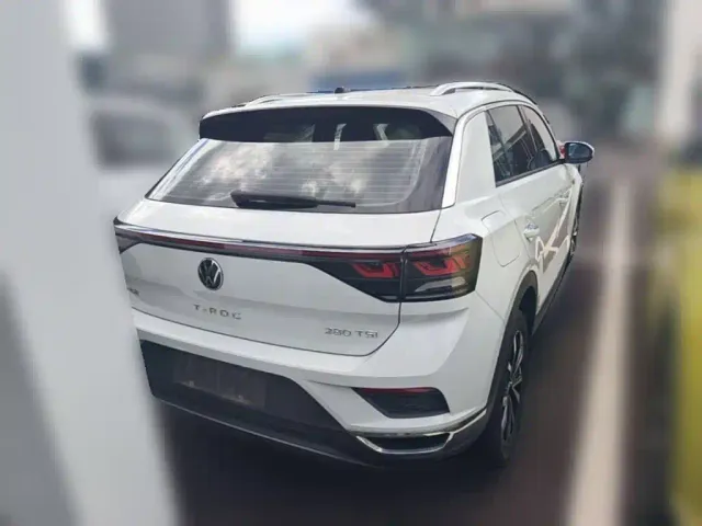 Volkswagen T-Roc — Фото автомобиля 7