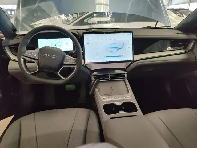 BYD Seal 07 DM-i — Фото автомобиля 9