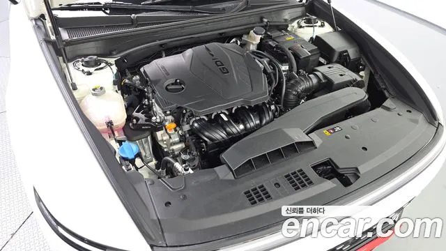 Hyundai Grandeur GN7 — Фото автомобиля 9