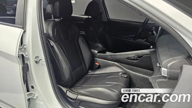 Hyundai Avante CN7 — Фото автомобиля 18