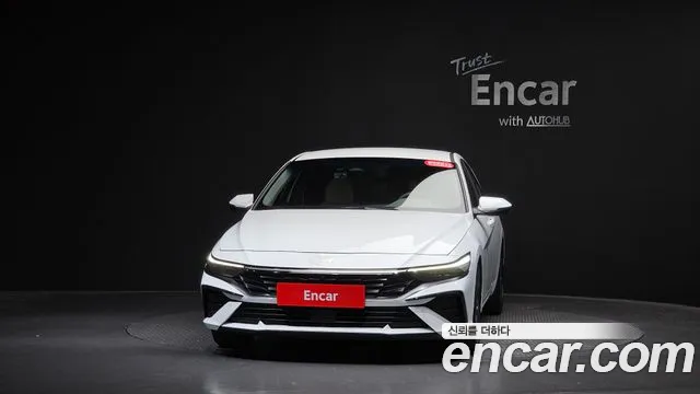 Hyundai Avante CN7 — Фото автомобиля 3