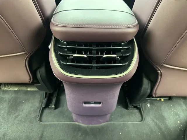 Nio ET5 Touring — Фото автомобиля 11