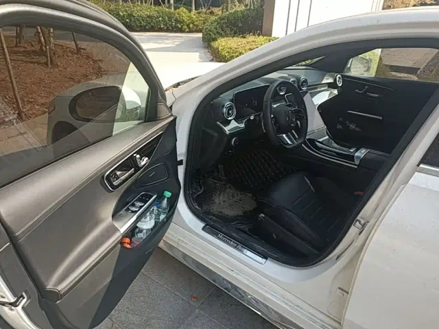 Mercedes-Benz C-Class — Фото автомобиля 19