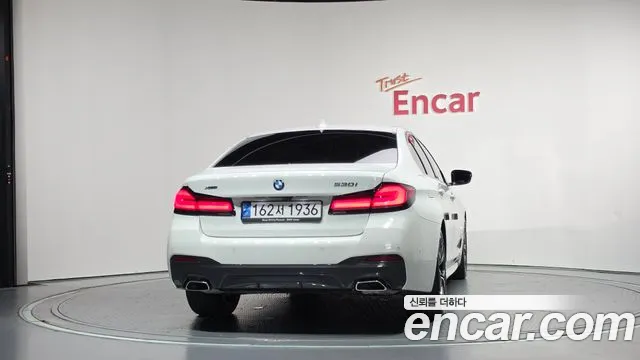 BMW 5 Series G30 — Фото автомобиля 4