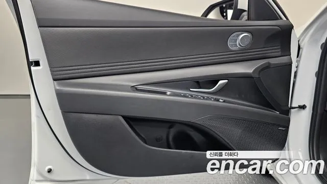 Hyundai Avante CN7 — Фото автомобиля 24