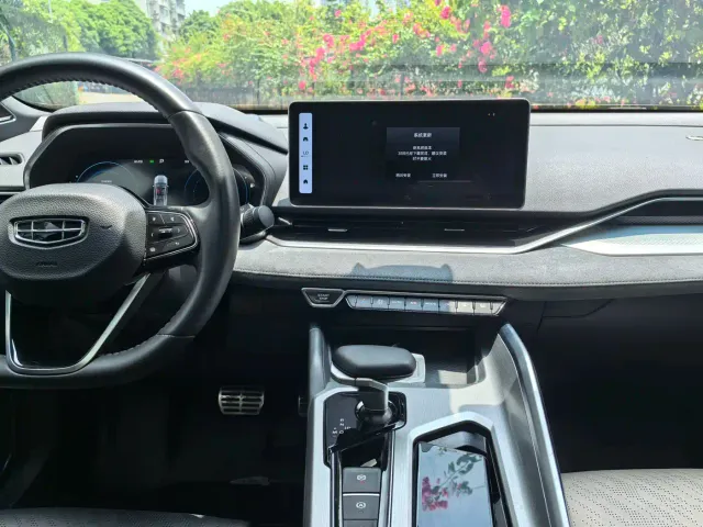 Geely Xingrui — Фото автомобиля 15