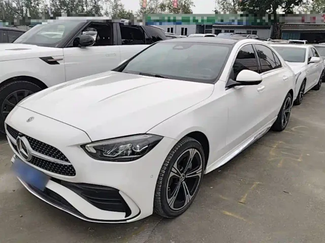 Фотография автомобиля — Mercedes-Benz C-Class