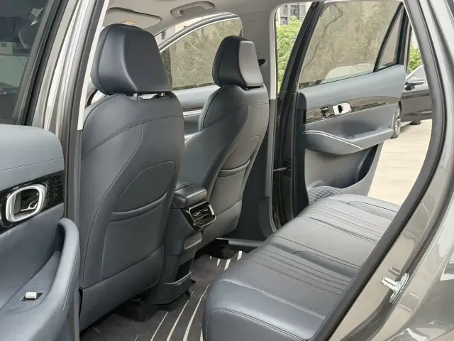 Geely Galaxy E5 — Фото автомобиля 4