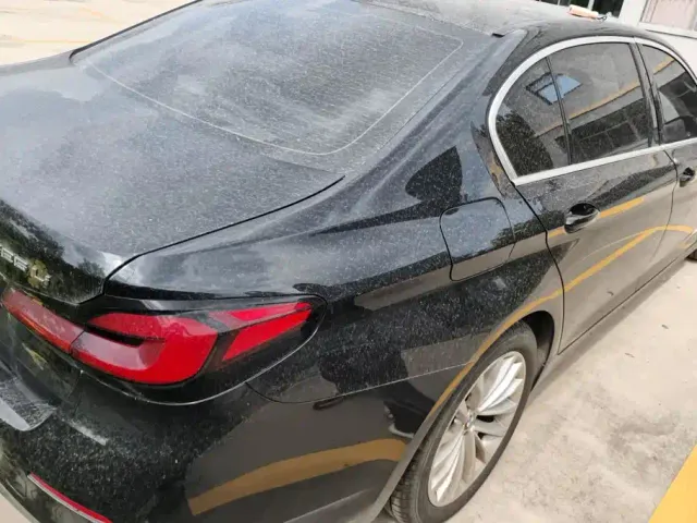 BMW 5 Series — Фото автомобиля 3
