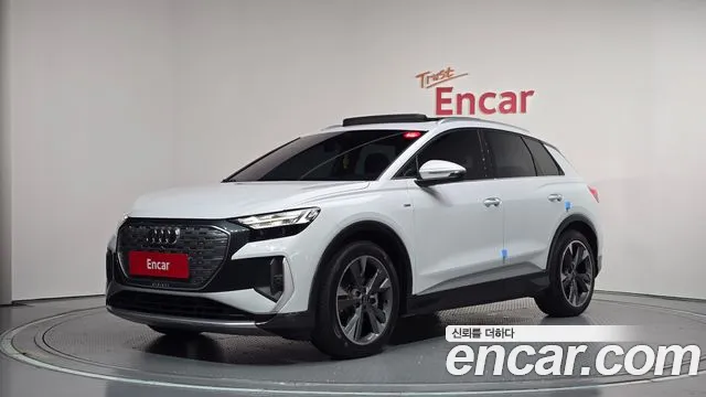 Фотография автомобиля — Audi Q4 e-tron F4