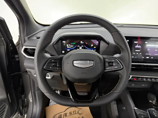 Geely Binyue — Фото автомобиля 11