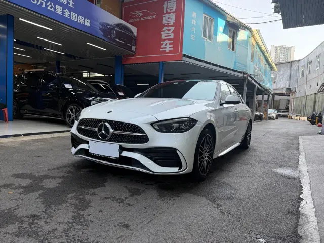 Фотография автомобиля — Mercedes-Benz C-Class