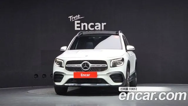 Mercedes-Benz GLB-Class — Фото автомобиля 3