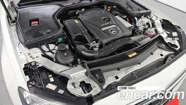 Mercedes-Benz E-Class — Фото автомобиля 6