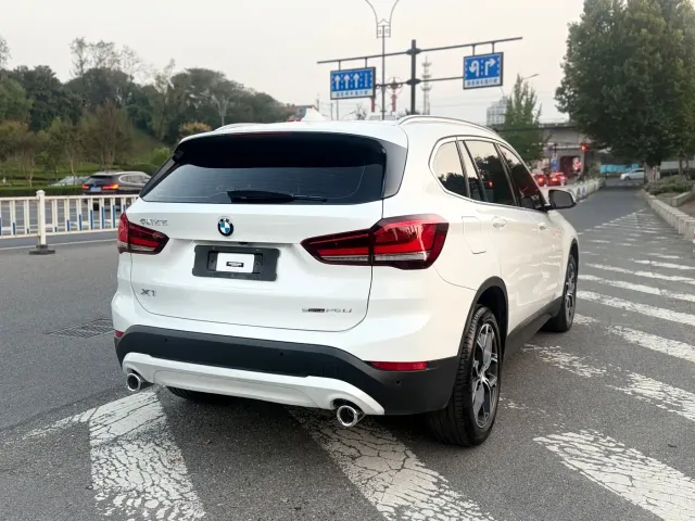 BMW X1 — Фото автомобиля 6
