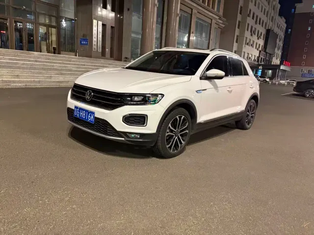 Фотография автомобиля — Volkswagen T-Roc