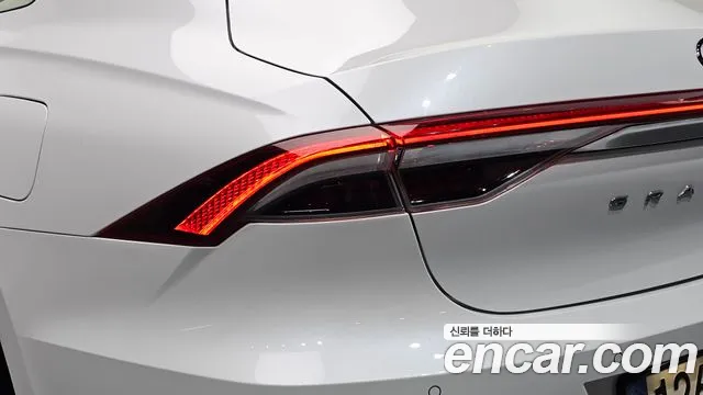 Hyundai Grandeur Новый Grandeur IG — Фото автомобиля 20