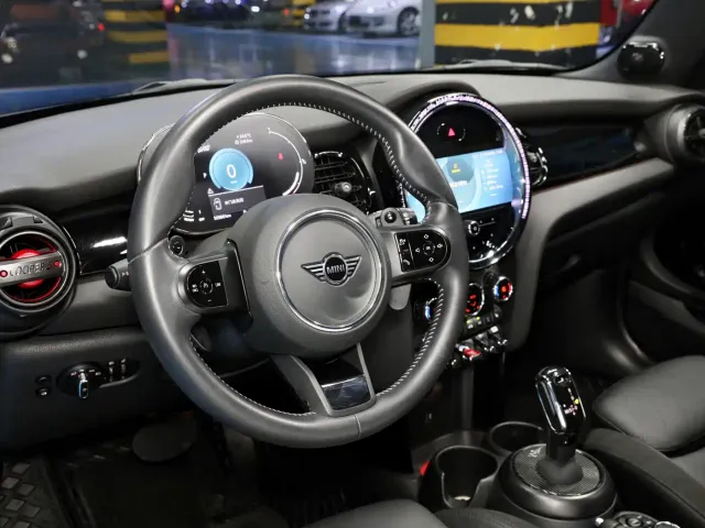 MINI Hatch — Фото автомобиля 11