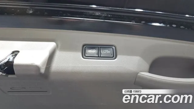 Kia Canival — Фото автомобиля 24