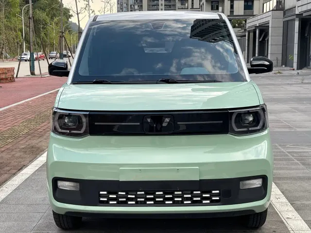 Wuling Hongguang Mini EV — Фото автомобиля 2