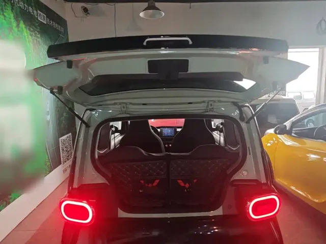Wuling Hongguang Mini EV — Фото автомобиля 18