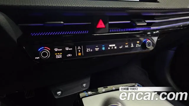 Kia EV6 — Фото автомобиля 15