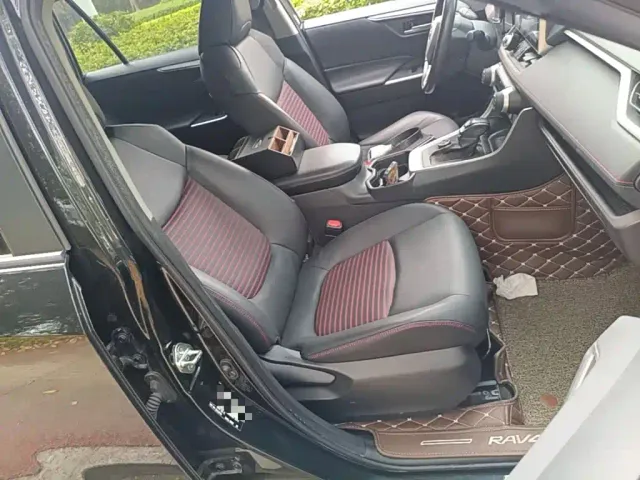 Toyota RAV4 Rongfang Dual Engine E+ — Фото автомобиля 24