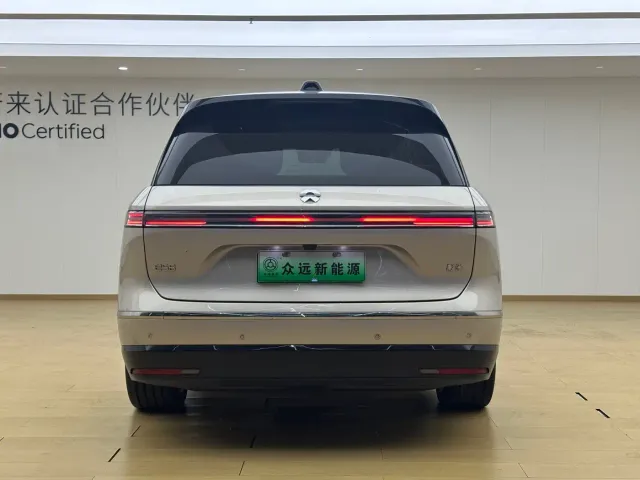 Nio ES8 — Фото автомобиля 29