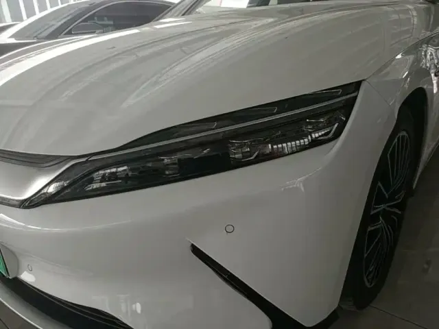 BYD Han — Фото автомобиля 23