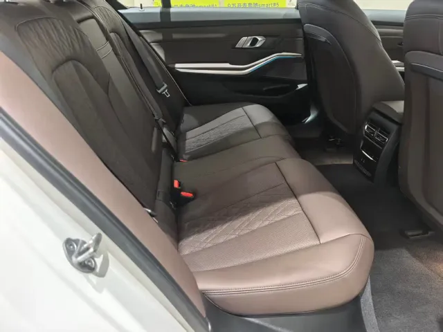 BMW i3 — Фото автомобиля 4