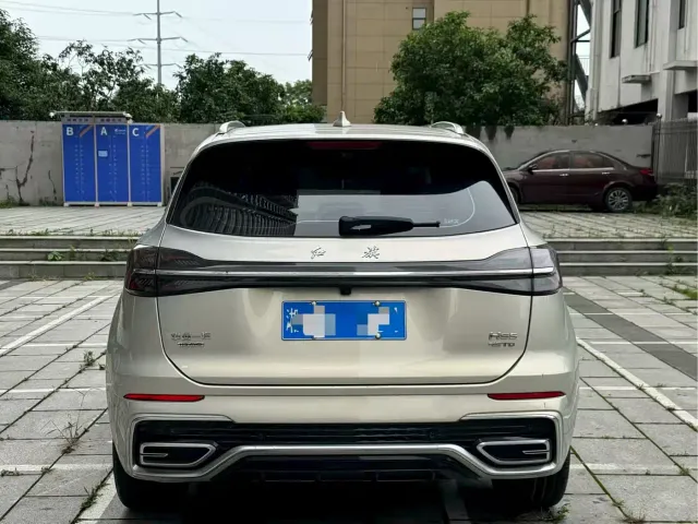 Hongqi HS5 — Фото автомобиля 8