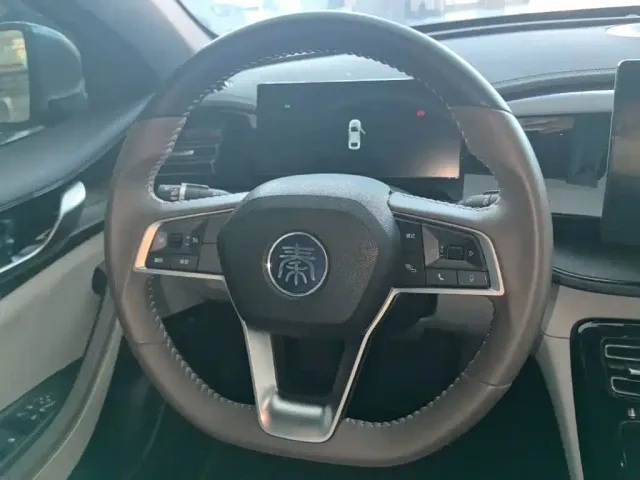 BYD Qin PLUS — Фото автомобиля 10