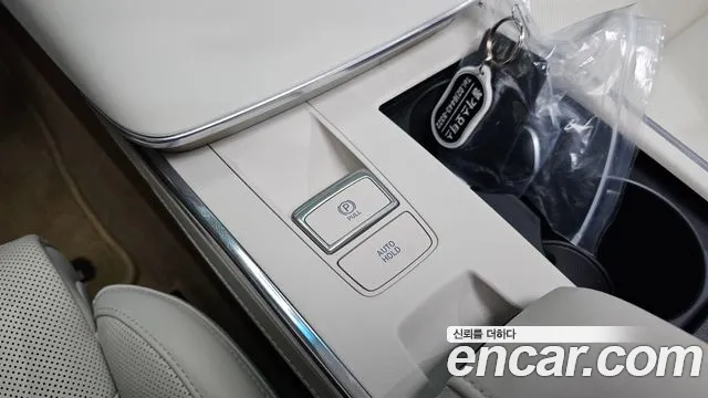 Hyundai Grandeur (New) Hybrid — Фото автомобиля 28